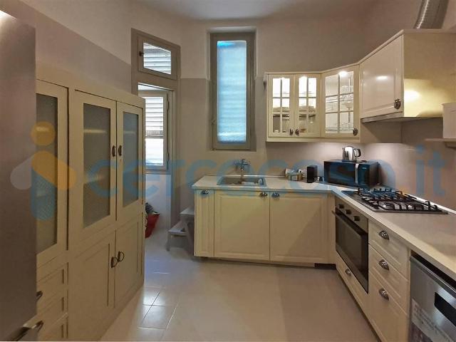 Appartamento in ottime condizioni in affitto a Firenze