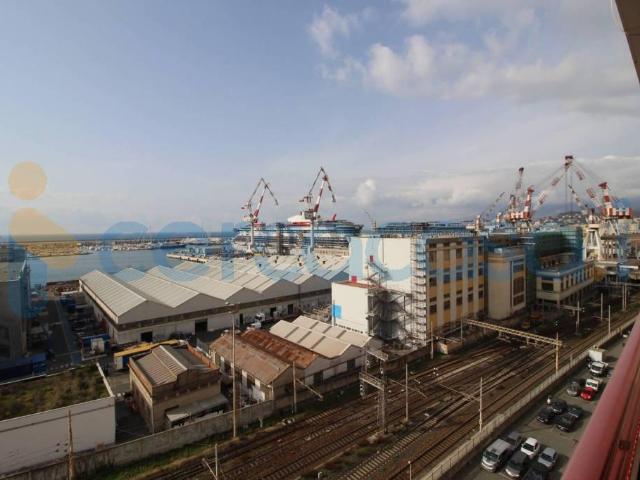 Appartamento in ottime condizioni, in affitto in Via Alfredo Catalani, Genova