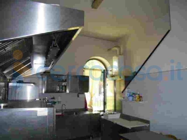 Appartamento in ottime condizioni, in affitto in Via Dante Alighieri 36, Calcinate