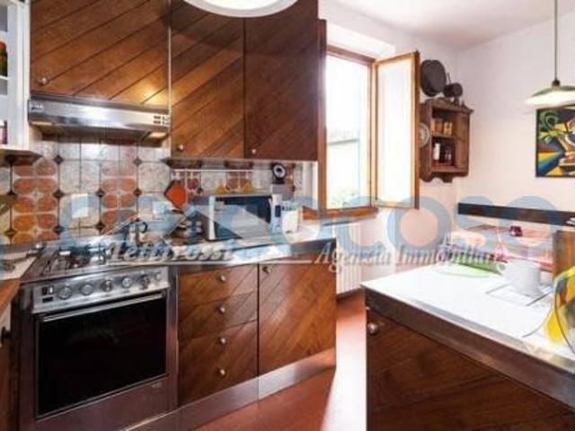 Appartamento in ottime condizioni, in affitto in Via Del Poggiolino, Firenze