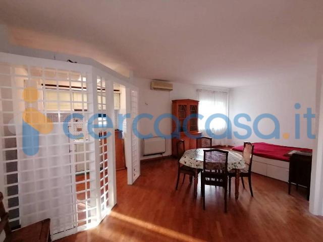 Appartamento in ottime condizioni, in affitto in Via San Damaso, Roma