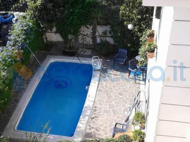 Appartamento in ottime condizioni, in affitto in Via Vicinale Masseria Vecchia, Giugliano In Campania