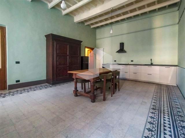 APPARTAMENTO IN LOCAZIONE IN PALAZZO STORICO