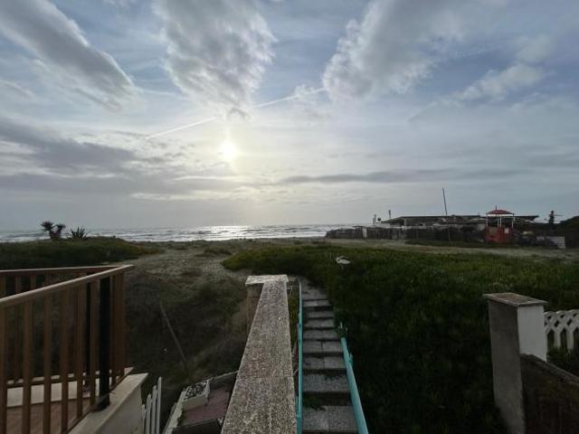 Appartamento in Lungomare degli Ardeatini