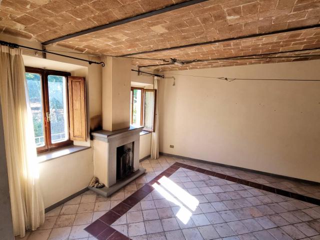 Appartamento in palazzo storico in vendita a Volterra