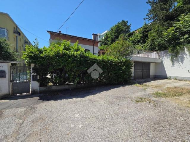 Appartamento in vendita a Muggia TS