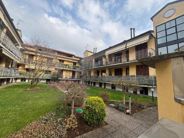 Appartamento in vendita a Magnago MI