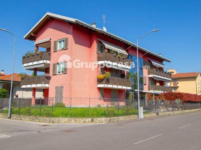 Appartamento in vendita a Magenta via Pisacane, 27