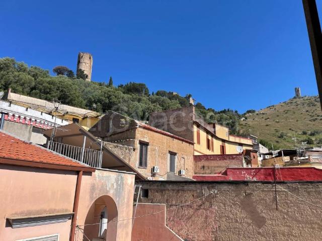 Appartamento in vendita a Maddaloni via Costanzi