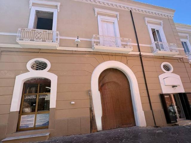 Appartamento in vendita a Maddaloni CE