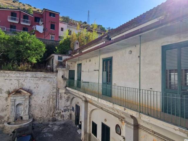 Appartamento in vendita a Maddaloni CE