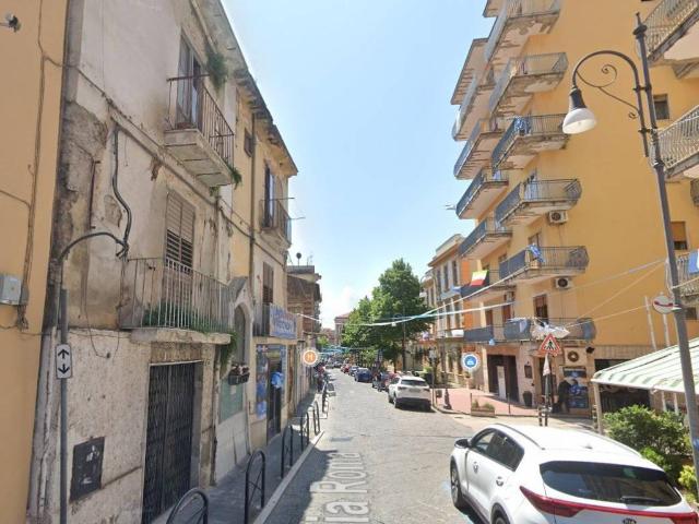 Appartamento in vendita a Maddaloni CE