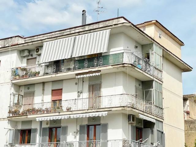 Appartamento in vendita a Maddaloni CE