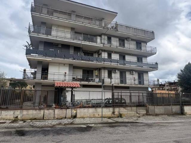 Appartamento in vendita a Maddaloni CE