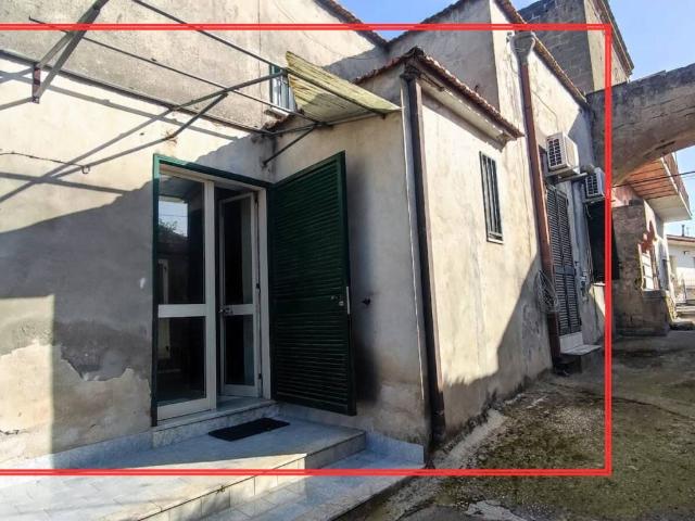 Appartamento in vendita a Maddaloni CE