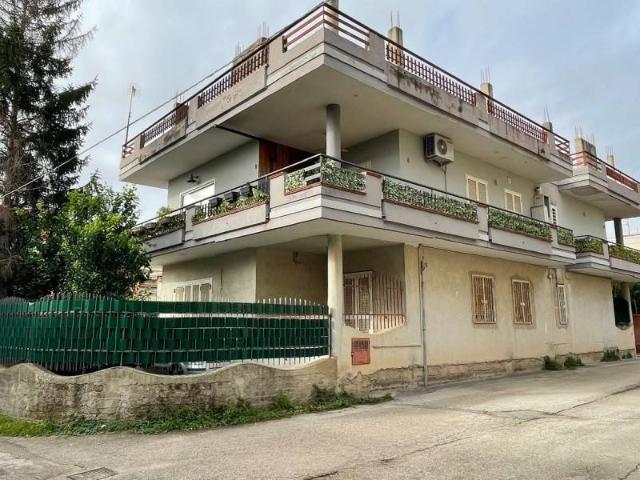 Appartamento in vendita a Maddaloni CE