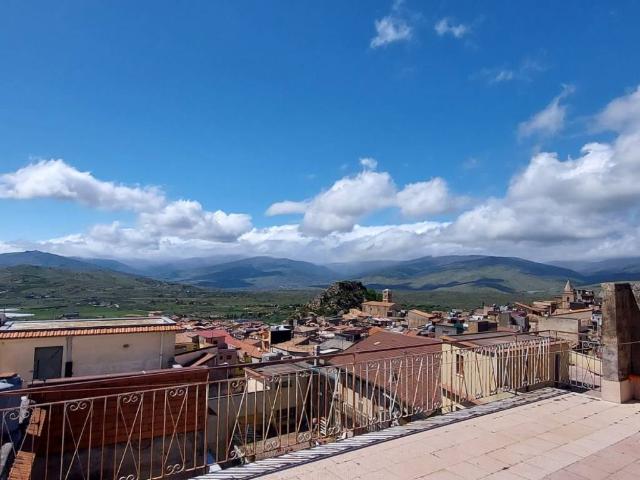 Appartamento in vendita a Maletto CT