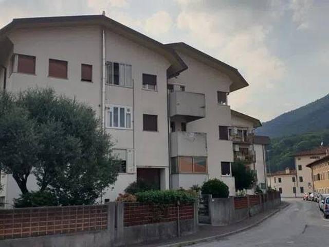 Appartamento in vendita a Maniago PN
