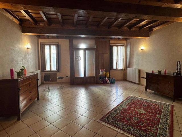 Appartamento in vendita a Mantova