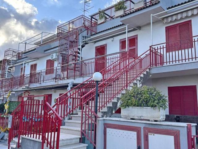 Appartamento in vendita a Mascali CT