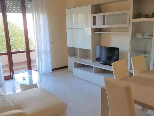 APPARTAMENTO in VENDITA a MASSA MARINA DI MASSA di 4 vani