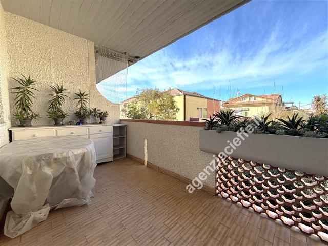 APPARTAMENTO in VENDITA a MASSA Marina di Massa di 4 vani