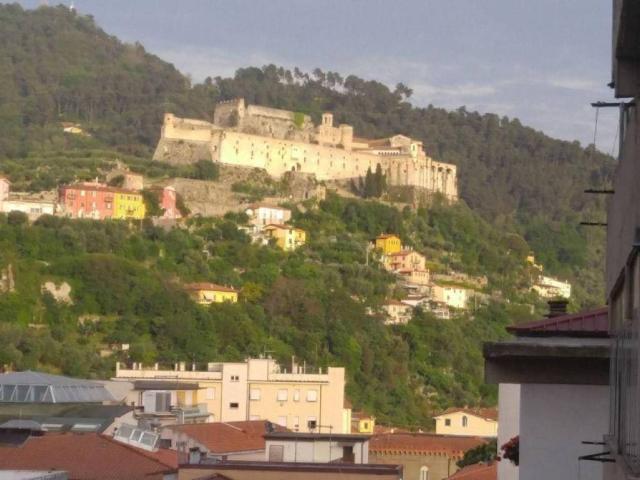 Appartamento in vendita a Massa MS