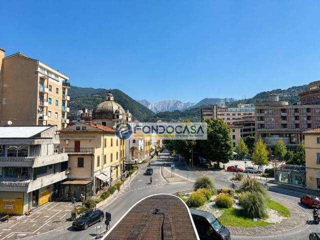 Appartamento in vendita a Massa MS