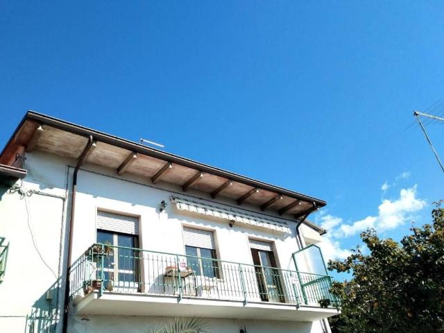 Appartamento in vendita a Massa MS