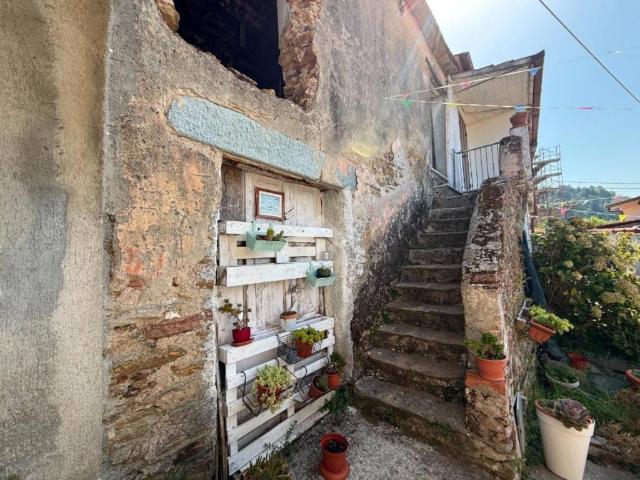 Appartamento in vendita a Massa MS
