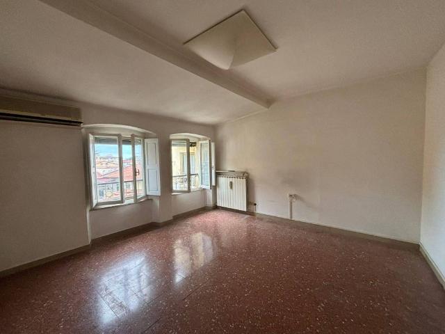Appartamento in vendita a Massa MS