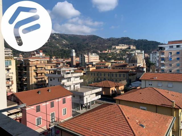 Appartamento in vendita a Massa MS