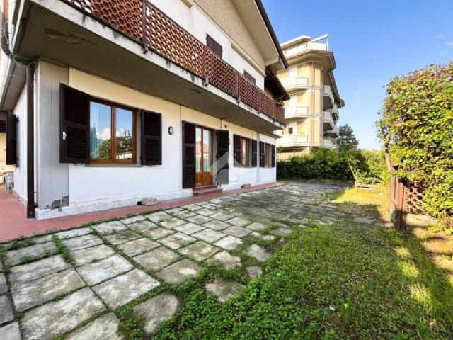 Appartamento in vendita a Massa MS