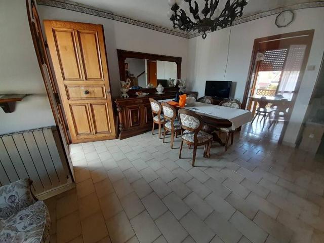 Appartamento in vendita a Massa MS