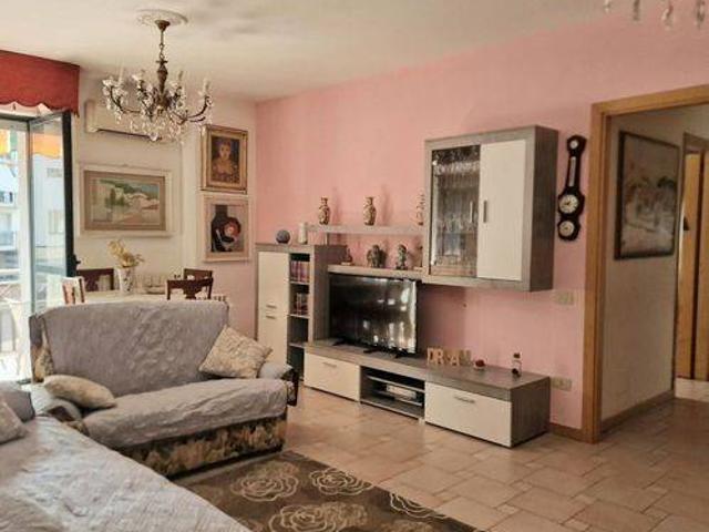 Appartamento in vendita a Massa MS