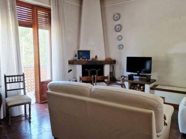 Appartamento in vendita a Massa MS