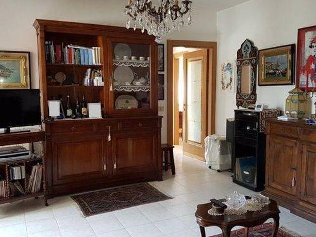 Appartamento in vendita a Massa MS