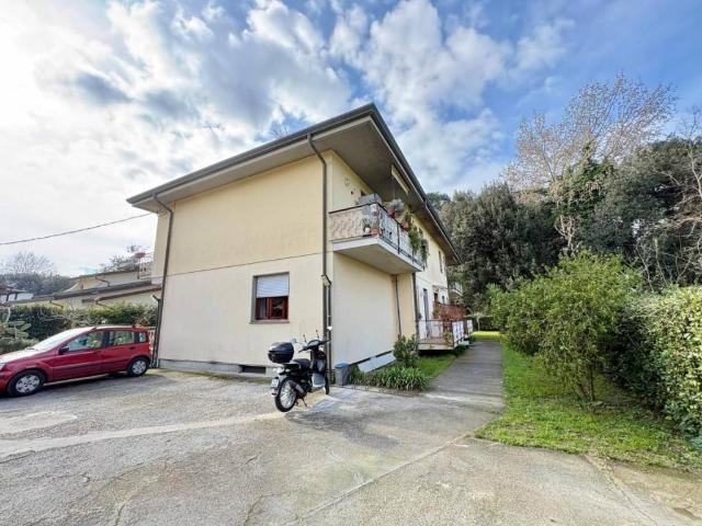 Appartamento in vendita a Massa MS