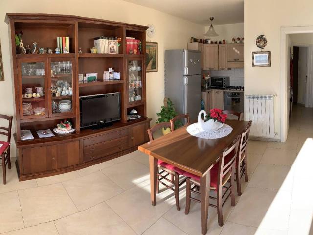 Appartamento in vendita a Massa MS