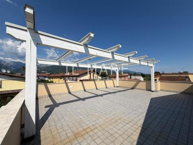 Appartamento in vendita a Massa via Puliche, Marina Di Massa