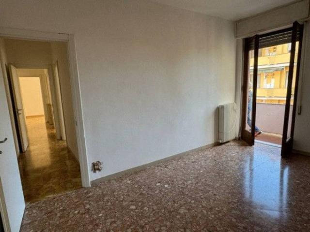 Appartamento in vendita a Massa