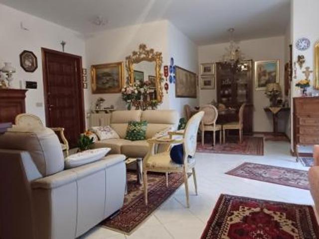 Appartamento in vendita a Massa 100 mq Rif: 1316500