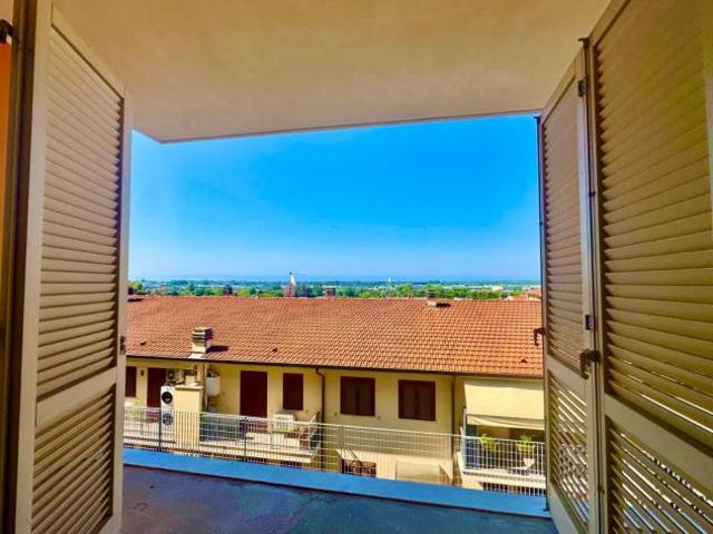 Appartamento in vendita a Massa 130 mq Rif: 1362332