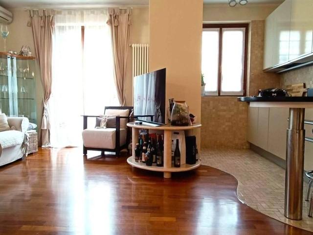 Appartamento in vendita a Massa