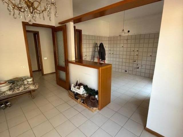 Appartamento in vendita a Massa