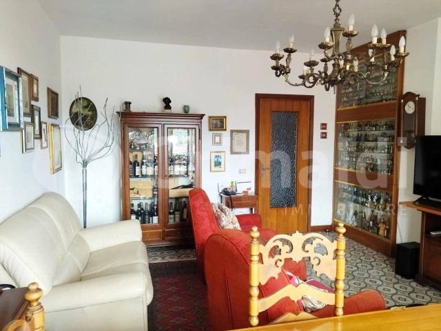 Appartamento in vendita a Massa