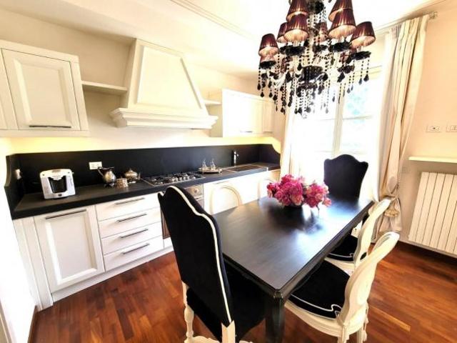 Appartamento in vendita a Massa 90 mq Rif: 1269286