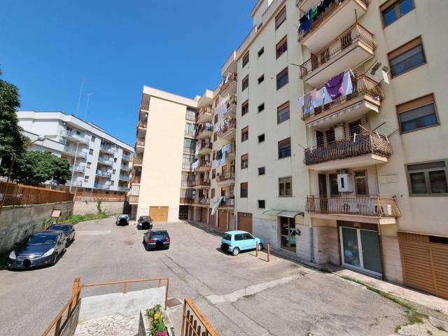 Appartamento in vendita a Massafra, Centro