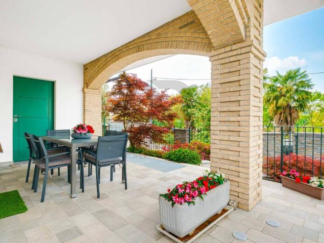 Villa in vendita a Marnate VA