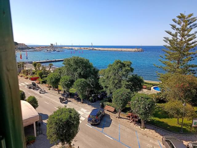 APPARTAMENTO in VENDITA a MARCIANA MARINA di 2 vani